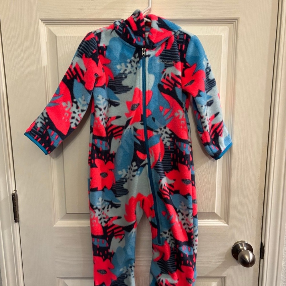 Columbia Baby Snowtop II
Bunting. Size 18-24